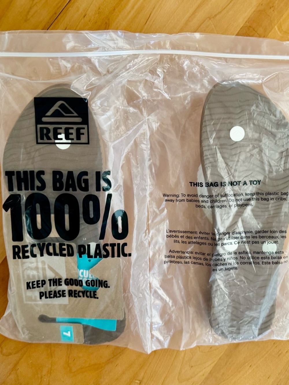 NWT Reef Cushion Stargazer Flip Flops – Women’s Size 7 – Cloud White - Picture 8 of 10